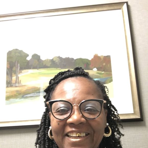 Profile Picture of Jacqueline Sheridan (@jacquelinesh479) on Poshmark