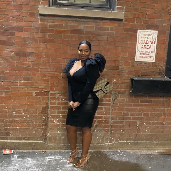 Profile Picture of Iysha James-newland (@iysha_j) on Poshmark