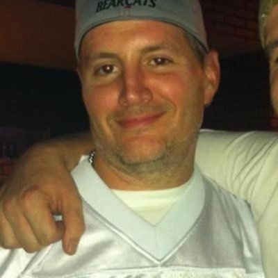 Profile Picture of Eric (@RollTribeRoll75) on Twitter