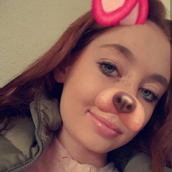 Profile Picture of Natalie Nobriga (@prncsnatalie) on Poshmark
