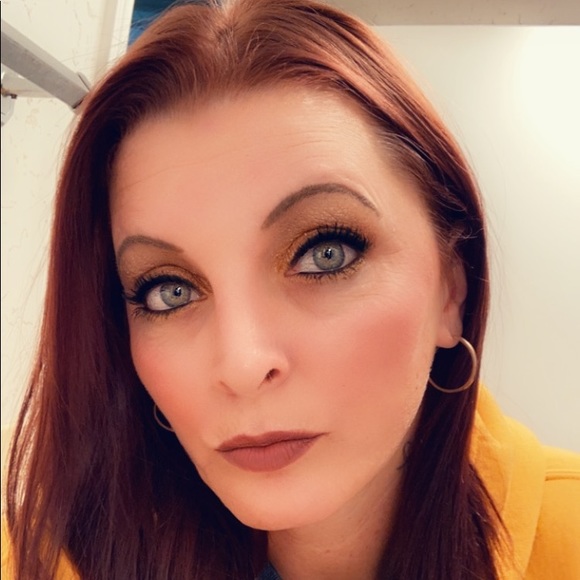Profile Picture of Kristal Lafary (@kristylynn43) on Poshmark