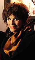 Profile Picture of Fenella Fielding - Wikipediaon Wikipedia