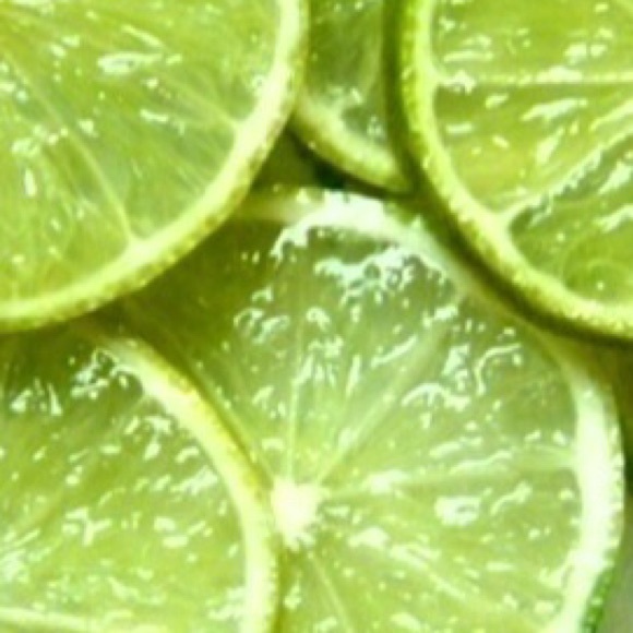 Profile Picture of James Bethea (@leon_noel1) on Poshmark