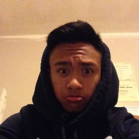 Profile Picture of Daniel Pimentel (@pimentelbeans) on Poshmark