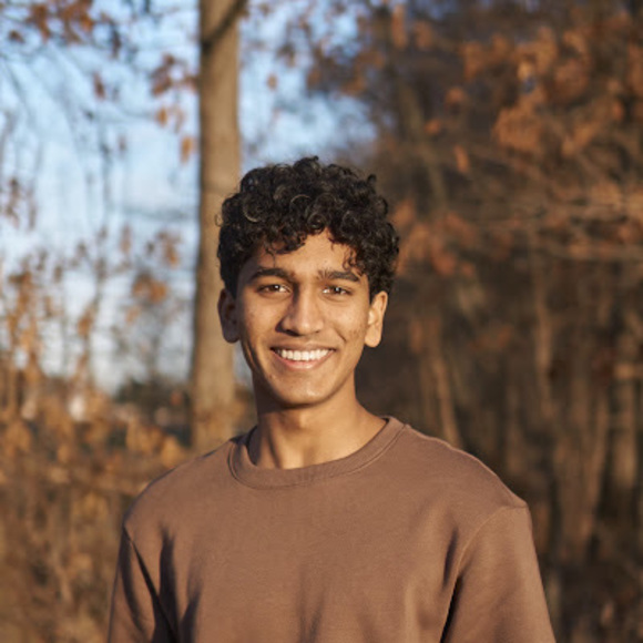 Profile Picture of Suvan Dommeti (@suvandommeti0) on Poshmark