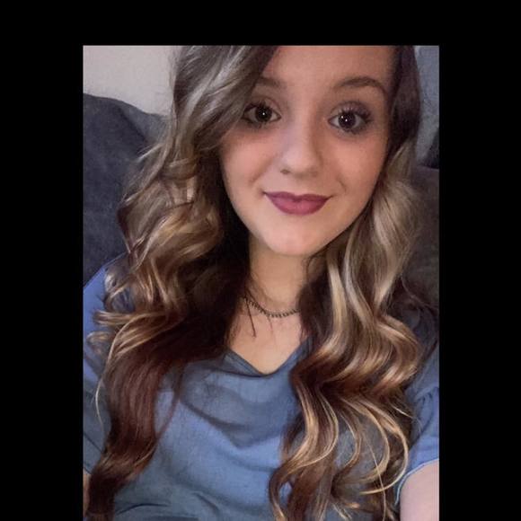 Profile Picture of Chelsea Haverstock (@chave97) on Poshmark