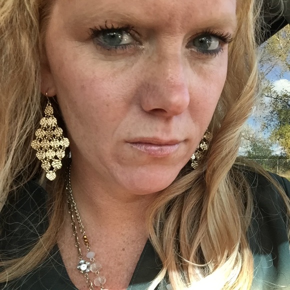 Profile Picture of Kayla Beaurline (@mrosehogan) on Poshmark
