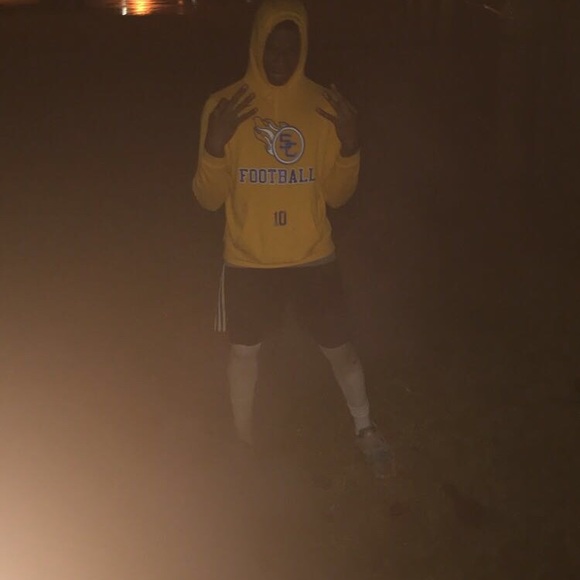 Profile Picture of Mandel Eugene (@mandel12345) on Poshmark