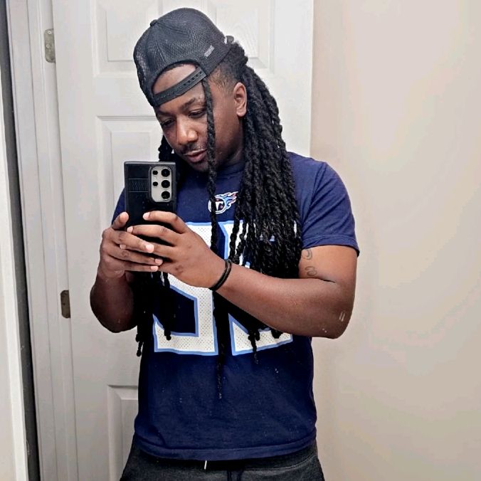 Profile Picture of Chandler (@chan..mann) on Tiktok