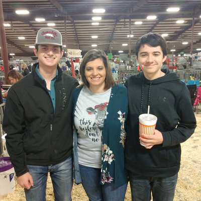 Tami Hoover - Twitter Profile Picture of Tami Hoover (@TamiHoover7) on Twitter