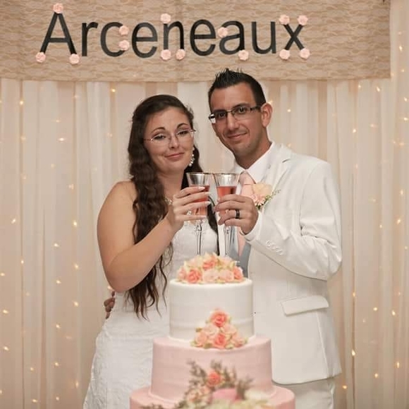 Profile Picture of Toby Arceneaux (@tobyarceneaux) on Poshmark