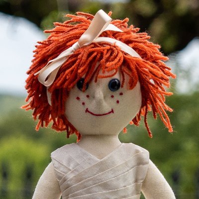Profile Picture of Alice Maud (@alicemauddolls) on Twitter