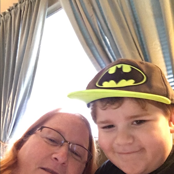 Profile Picture of Diane Andrews (@andysboss3) on Poshmark