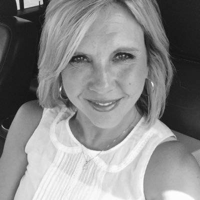 Profile Picture of Andrea Lemon (@AplemonLemon) on Twitter