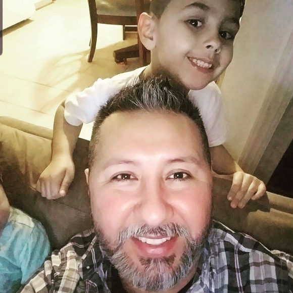 Profile Picture of Max Campos (@kikoluna4) on Poshmark