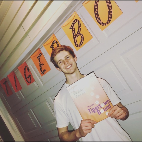 Profile Picture of Joseph Tombs (@joetombs) on Poshmark