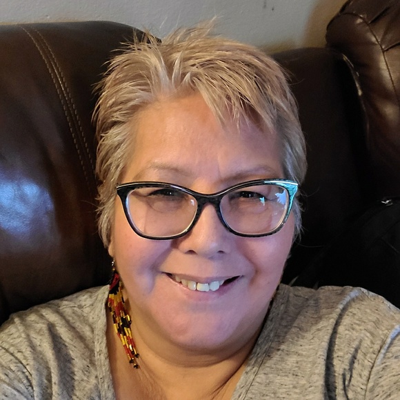 Profile Picture of Fran Smith (@fransmith649) on Poshmark