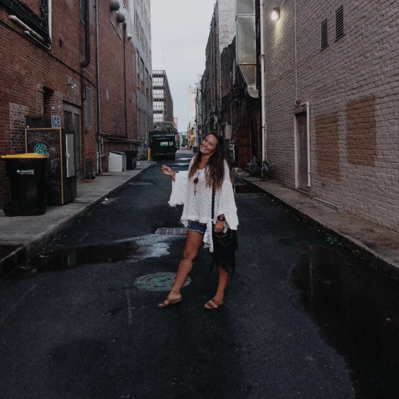 Profile Picture of Jenna Varner (@jennavarner) on Poshmark