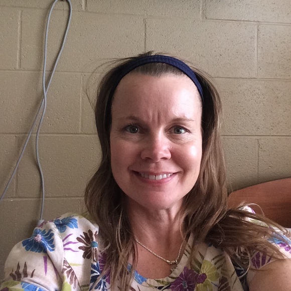 Profile Picture of Paula Bell (@pb9107) on Poshmark