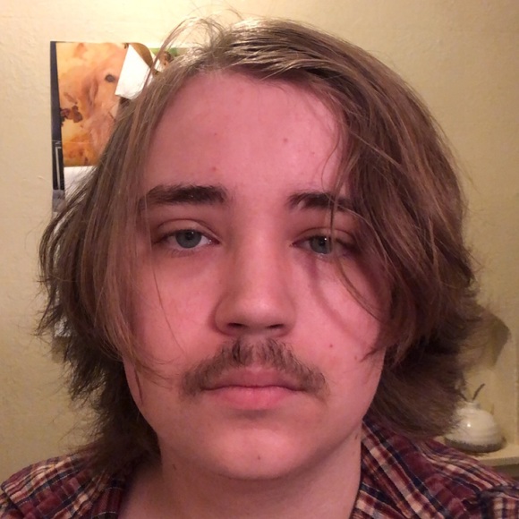 Profile Picture of Danny Smith (@dds628) on Poshmark