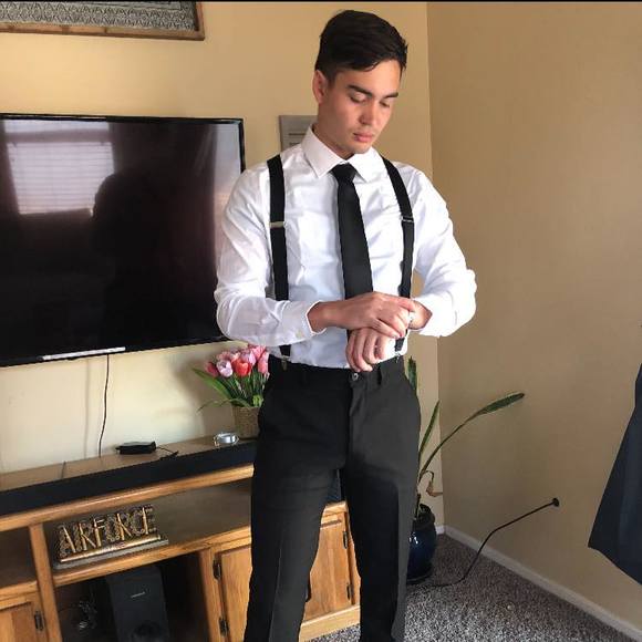 Profile Picture of Steven Branham (@stavi1996) on Poshmark