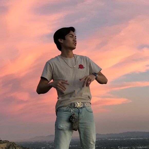 Profile Picture of Brendan Tang (@btran075) on Poshmark