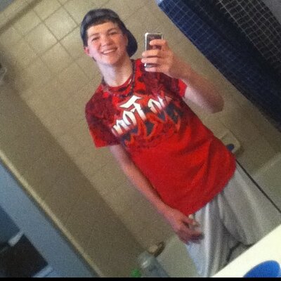 Profile Picture of Jeff Savard (@jsavard23) on Twitter