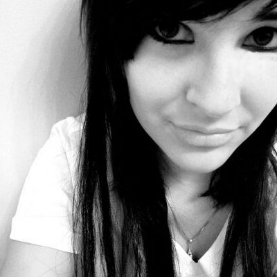 Profile Picture of Kierstin Brown (@KierstBro) on Twitter
