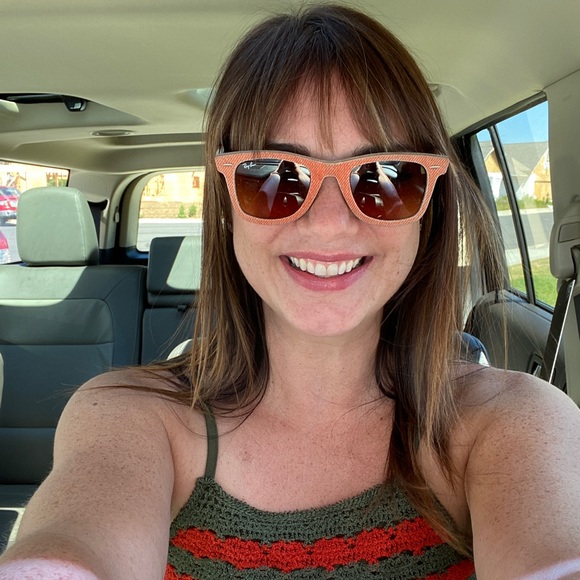 Profile Picture of Heather Rathbun (@heather_rathbun) on Poshmark