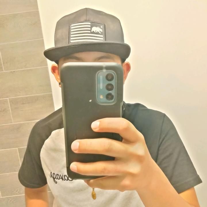 Profile Picture of AlbertDaniels (@alishxdxphz) on Tiktok