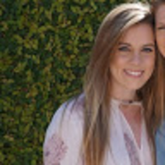 Profile Picture of Carly Stoddart (@carly_stoddart) on Poshmark