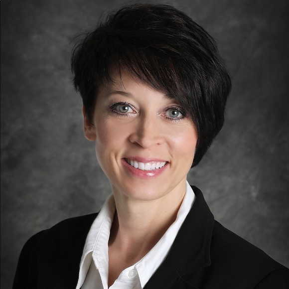 Profile Picture of Sharman Hock (@slhock71) on Poshmark