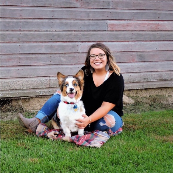 Profile Picture of Hannah Bridegam (@hbridegam) on Poshmark