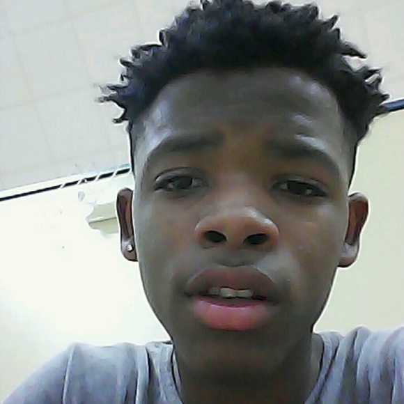 Profile Picture of Bryson Cain (@brysoncainbang) on Poshmark