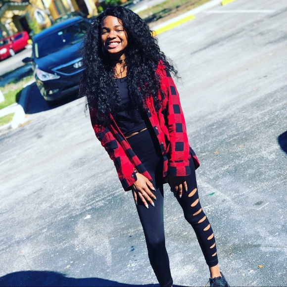 Profile Picture of Miyoshi Johnkins (@yoshibear221) on Poshmark