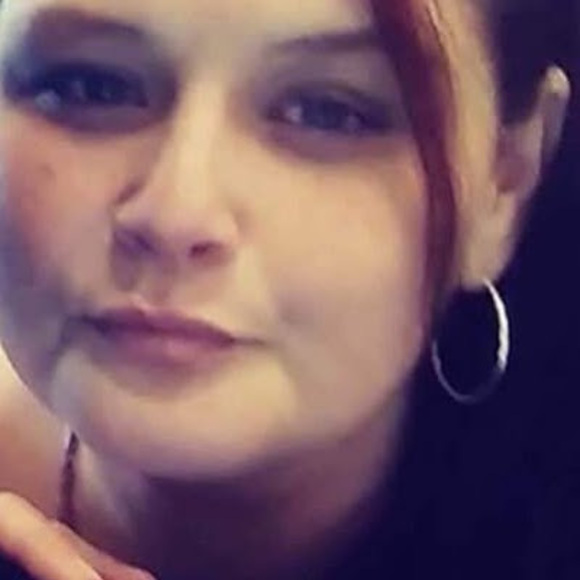 Profile Picture of Sarah c Faragoza (@sarafaragoza) on Poshmark