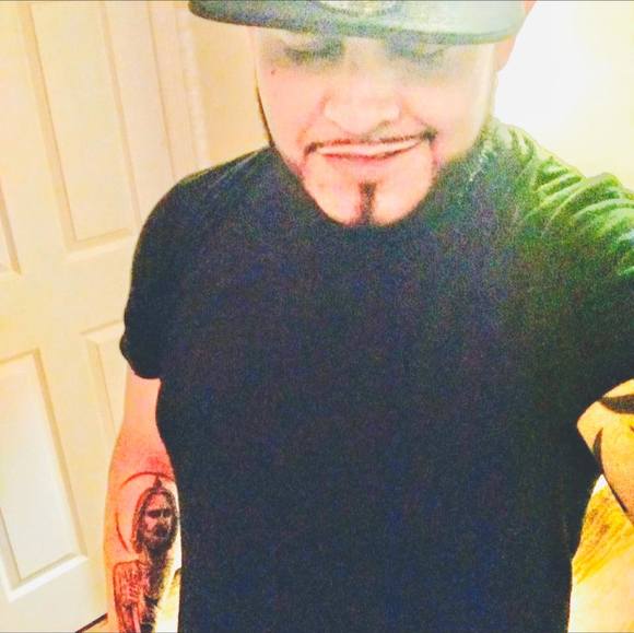 Profile Picture of Hugo Pacheco (@hugoboos) on Poshmark