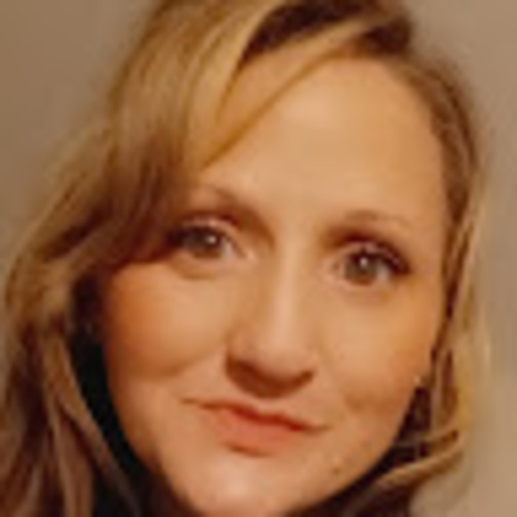 Profile Picture of Kristy Mccann (@kristymccann89) on Poshmark