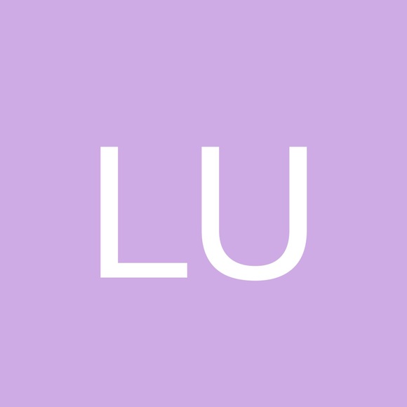 Profile Picture of Linda Ulibarri (@xbk000_30) on Poshmark