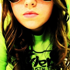 Profile Picture of Lana Honning (@lanabananaisawesome) on Myspace