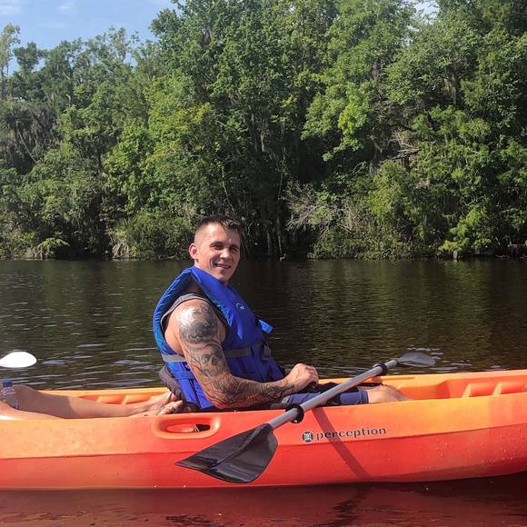 Profile Picture of Anton Aniskin (@anton89) on Poshmark