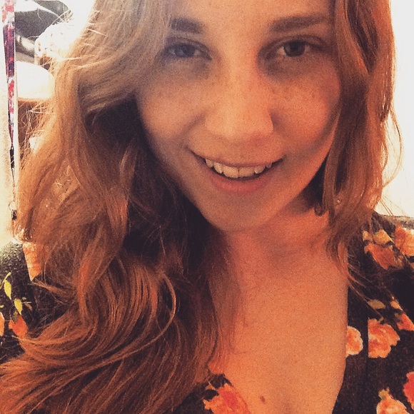 Profile Picture of Rachel Sadorf (@rachelsadorf) on Poshmark