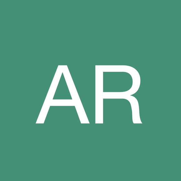 Profile Picture of Ashlock Rosky (@ashlockrosky231) on Poshmark