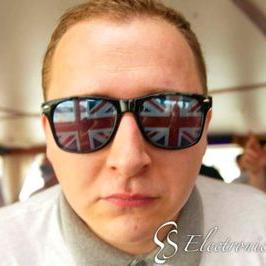 Profile Picture of Gordon Clark (@gorshark) on Twitter