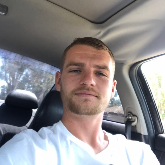Profile Picture of Kyle Teeter (@k_teeter) on Poshmark
