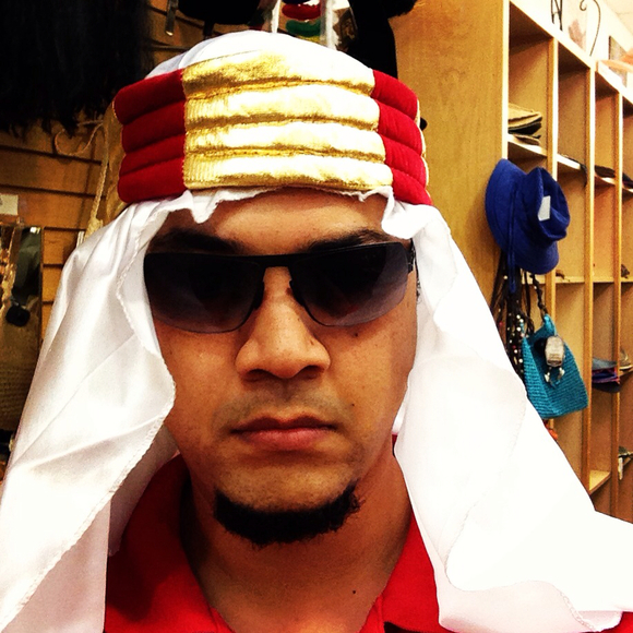 Profile Picture of Fernando Vaca (@mrvacxa) on Poshmark