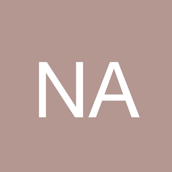 Profile Picture of Nrte Adee (@adee_gorm440) on Poshmark