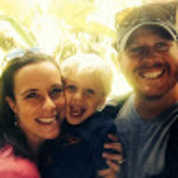 Profile Picture of Michael Scaglione (@mcscags79) on Poshmark
