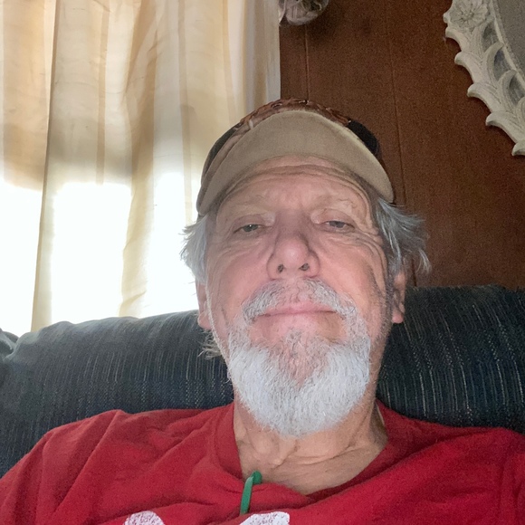 Profile Picture of Rickey Medlock (@medlockrickey15) on Poshmark