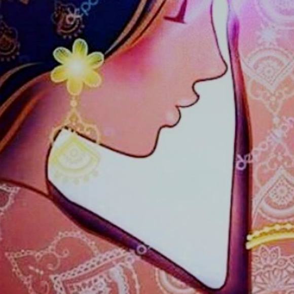 Profile Picture of Christine Cosmo (@vigo_christine) on Poshmark